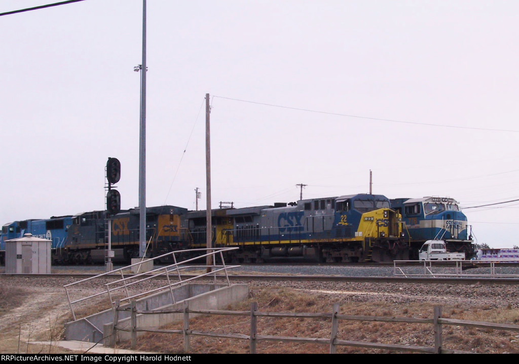 CSX 22, CSX 776 and others just north of the fuel racks